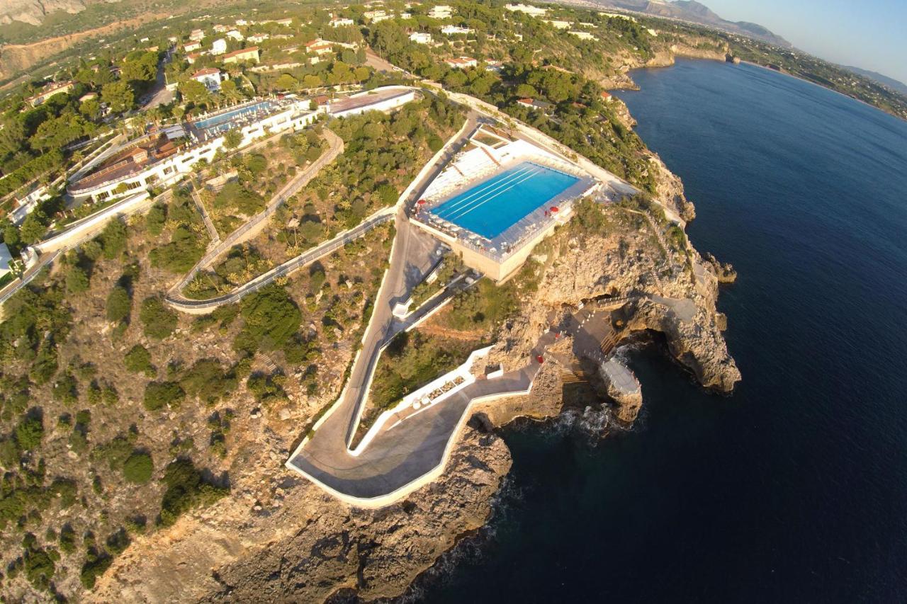 Perla Del Golfo Resort แตร์ราซีนี ภายนอก รูปภาพ