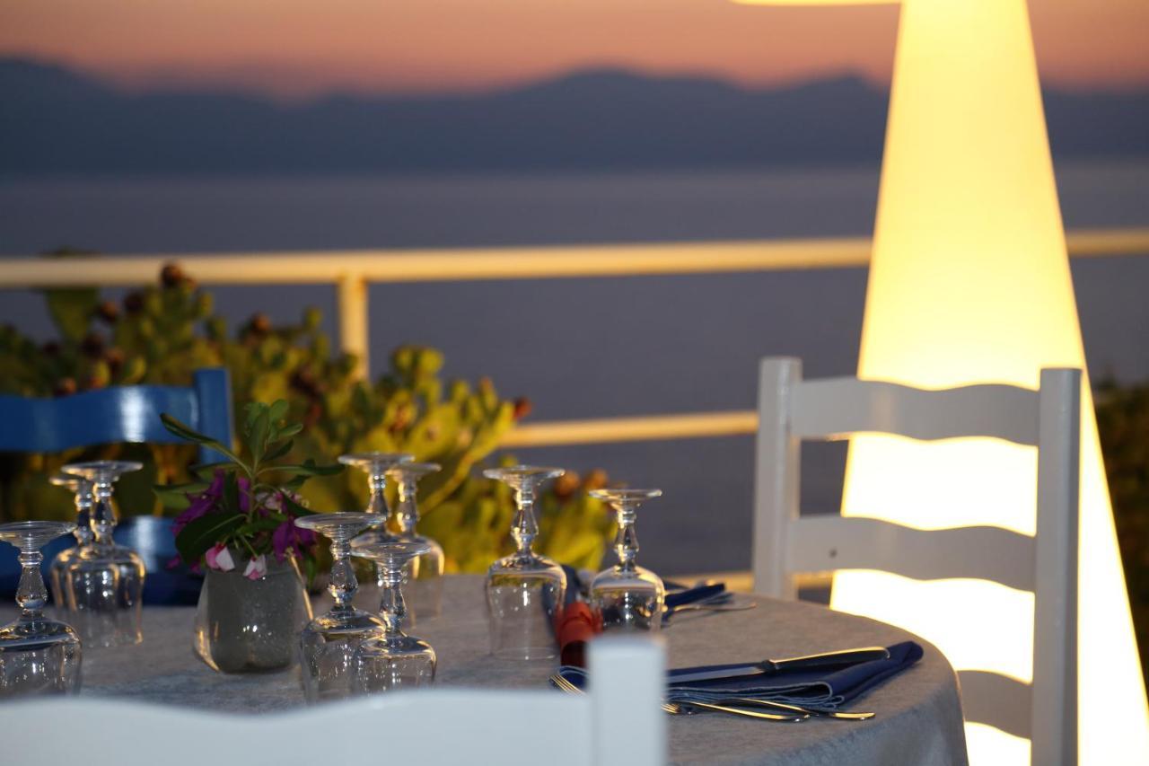 Perla Del Golfo Resort แตร์ราซีนี ภายนอก รูปภาพ