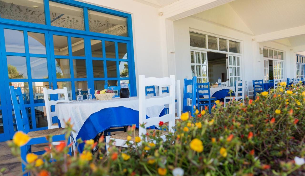 Perla Del Golfo Resort แตร์ราซีนี ภายนอก รูปภาพ